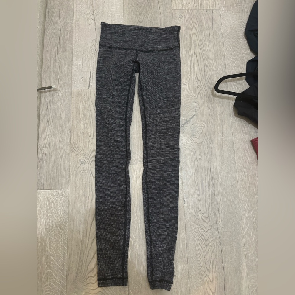 Lululemon Wunder Under leggings